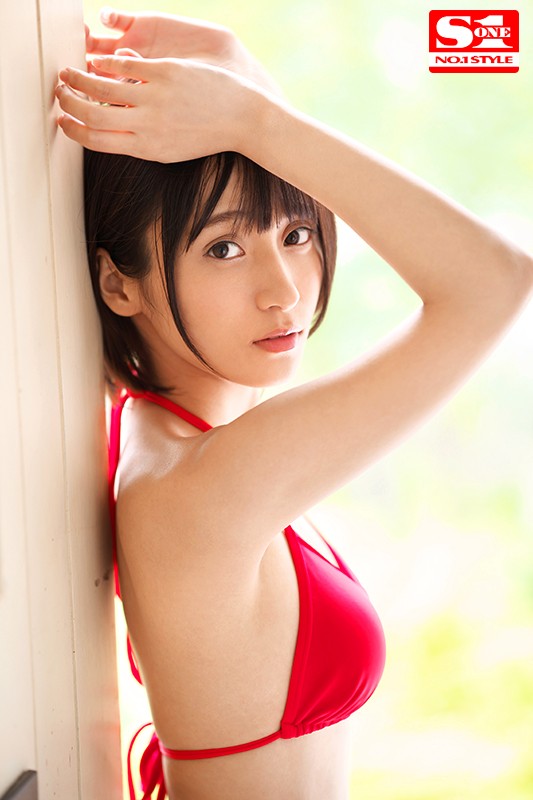 Ｄ奶小只马好操作！原石美少女吉良铃叫人社保