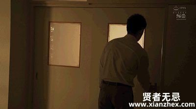 天使萌把遥控器给了谁？